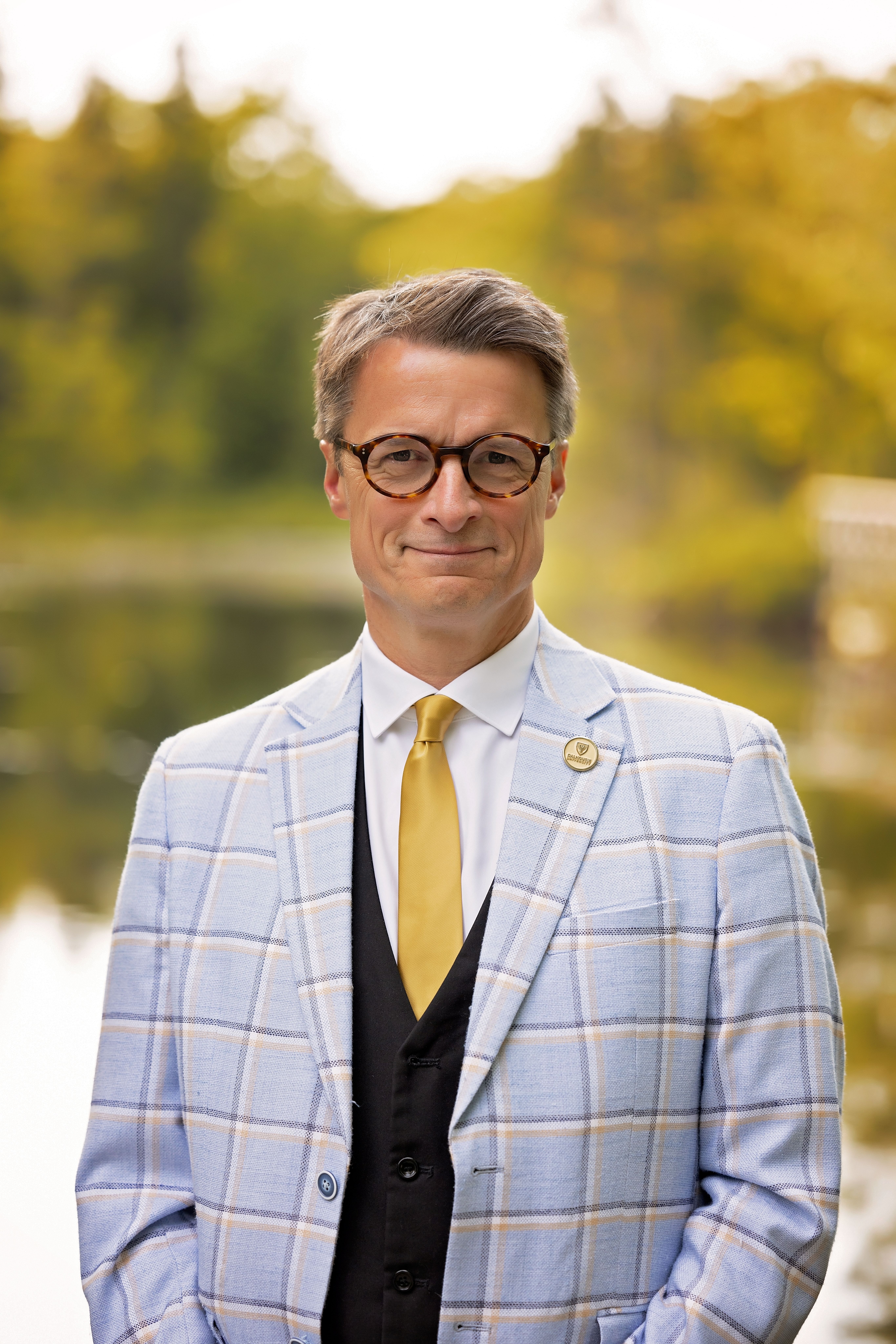 S Charlebois_Headshot 25 S Charlebois_Headshot 25